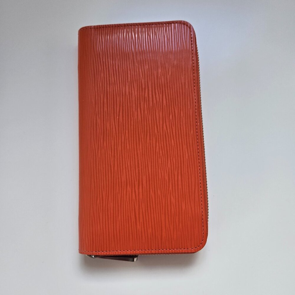 Louis Vuitton Epi leather Zippy long wallet